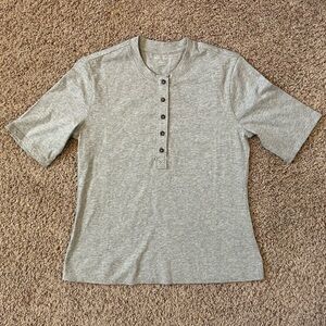 Banana Republic Heather Gray Henley T-Shirt Women's Small NWT